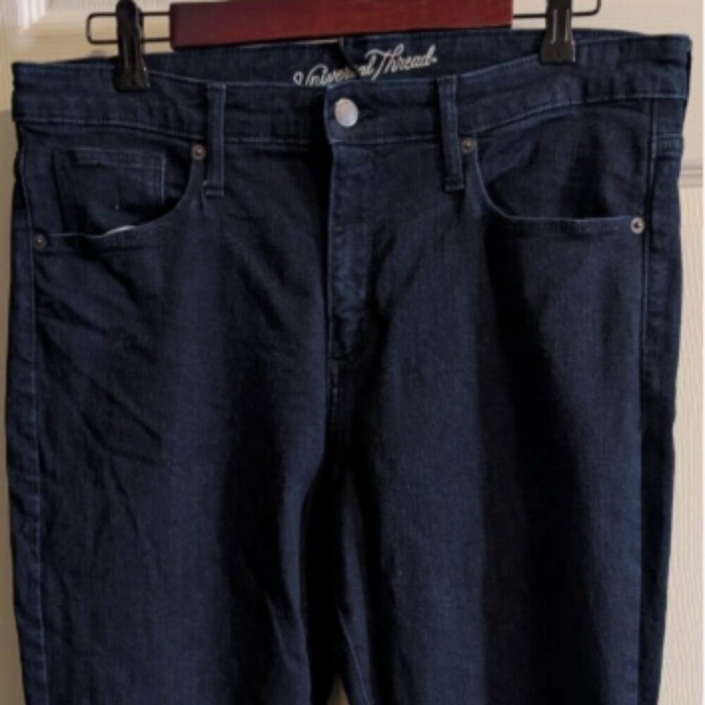 Universal Thread Womens Size 16 x 33R High Rise Dark Denim Straight Leg Skinny
